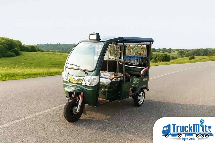 Thukral DLX Auto